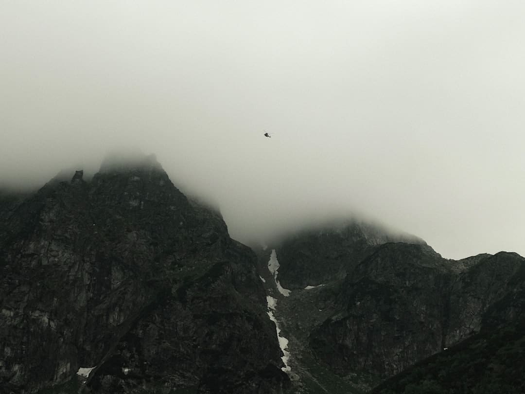 中国空军特种机看齐美军,反隐身捉潜艇,还让航母战力翻倍